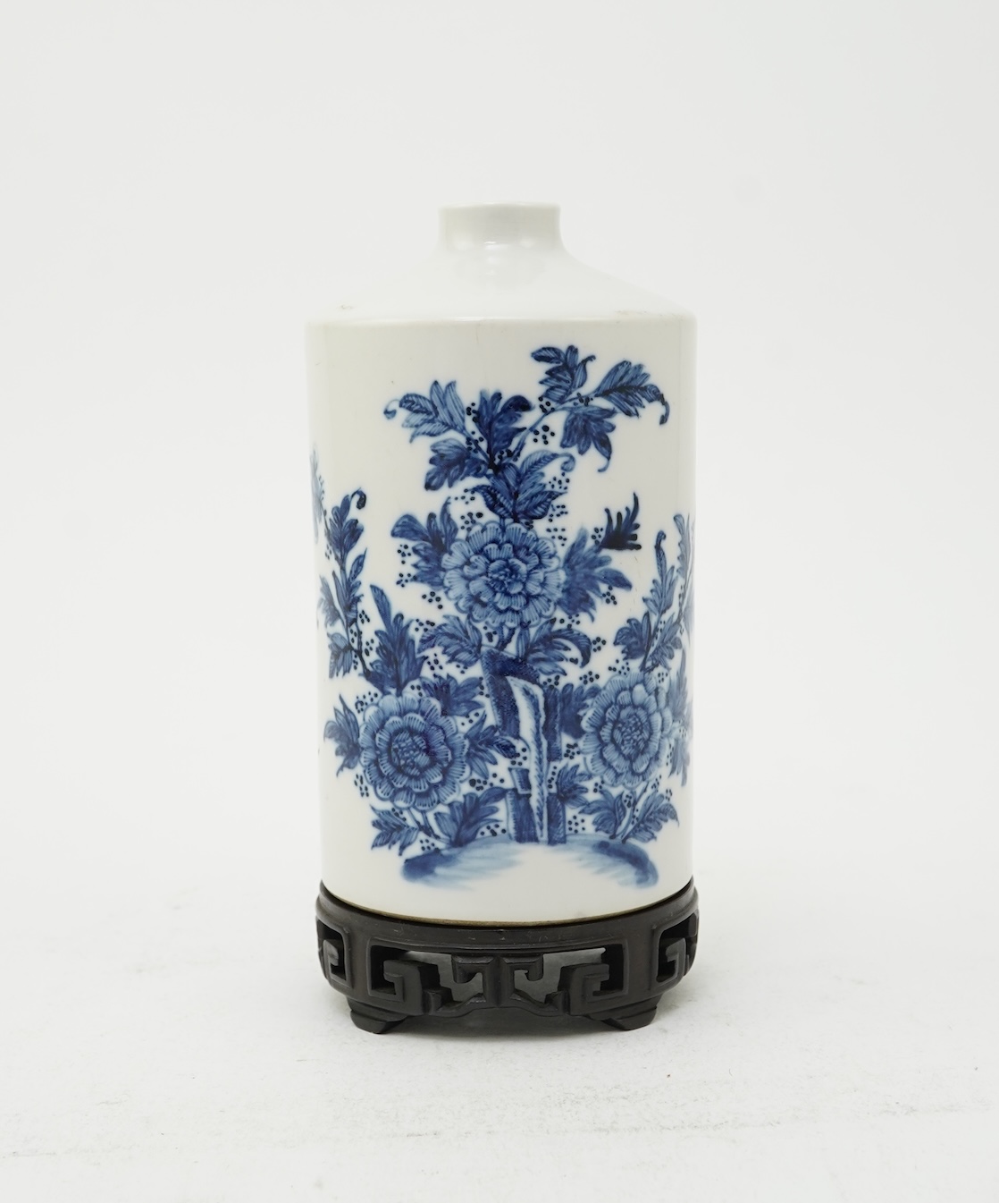 An unusual shape Chinese blue and white vase, 18th/19th century